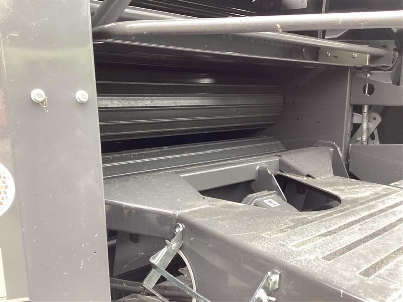 Rundballenpresse tip CLAAS PRESSE ROLLANT 520 RC, Gebrauchtmaschine in Plessa (Poză 25)