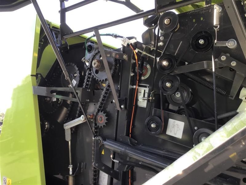 Rundballenpresse tip CLAAS PRESSE ROLLANT 520 RC, Gebrauchtmaschine in Plessa (Poză 12)