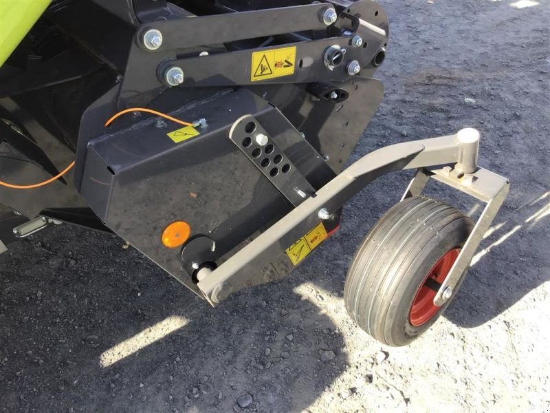 Rundballenpresse tip CLAAS PRESSE ROLLANT 520 RC, Gebrauchtmaschine in Plessa (Poză 23)