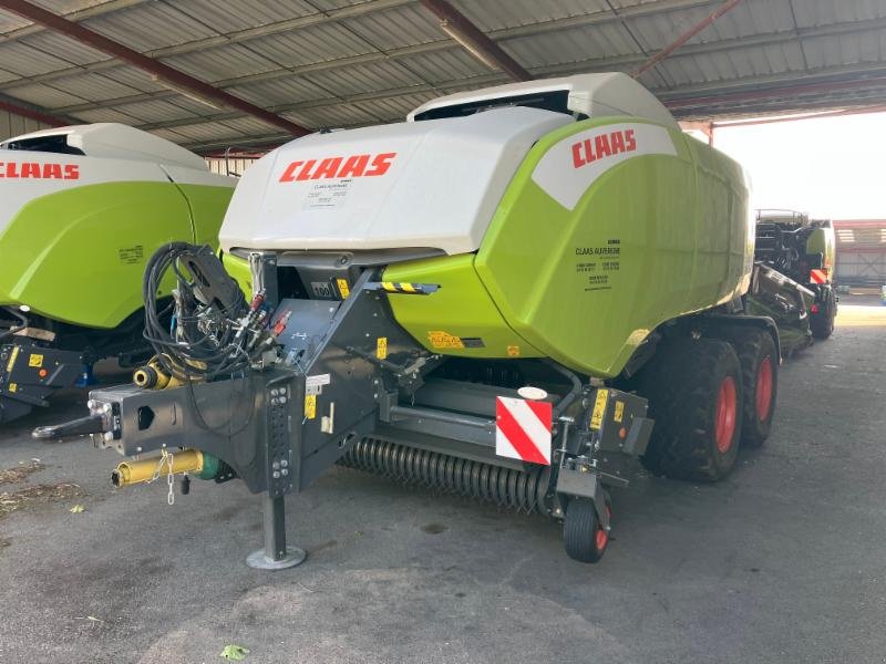 Rundballenpresse du type CLAAS QUADRANT 4200 RF T+ST, Gebrauchtmaschine en CONNANTRE (Photo 1)