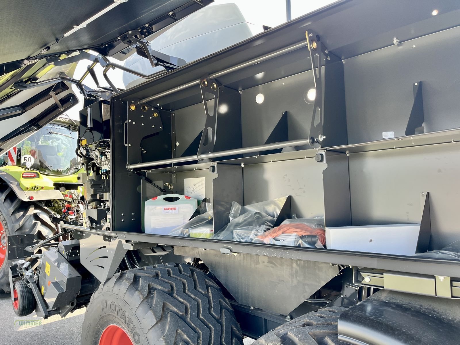 Rundballenpresse des Typs CLAAS QUADRANT 5200 FC - Quaderballenpresse, Neumaschine in Kematen (Bild 14)