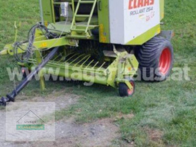 Rundballenpresse des Typs CLAAS Rollant 254 Roto Cut, Gebrauchtmaschine in Schlitters (Bild 1)