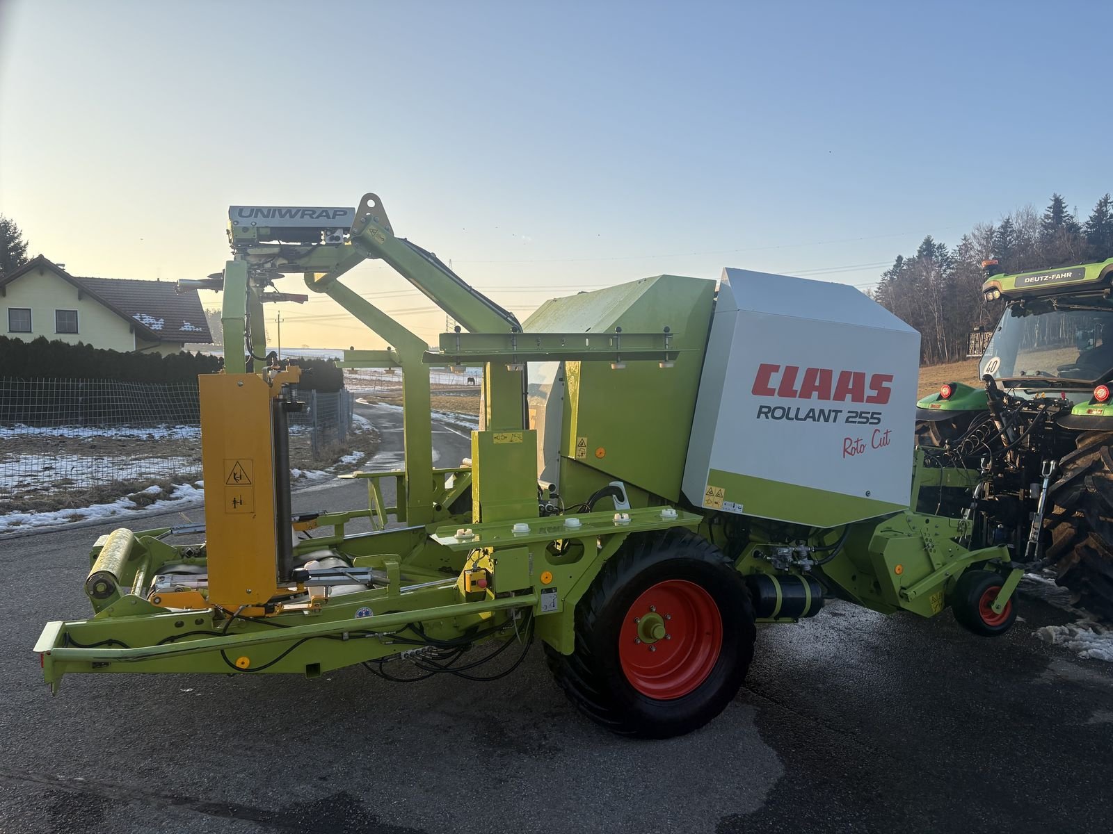 Rundballenpresse типа CLAAS Rollant 255 RC Uniwr, Gebrauchtmaschine в Pischelsdorf am Engelbach (Фотография 10)