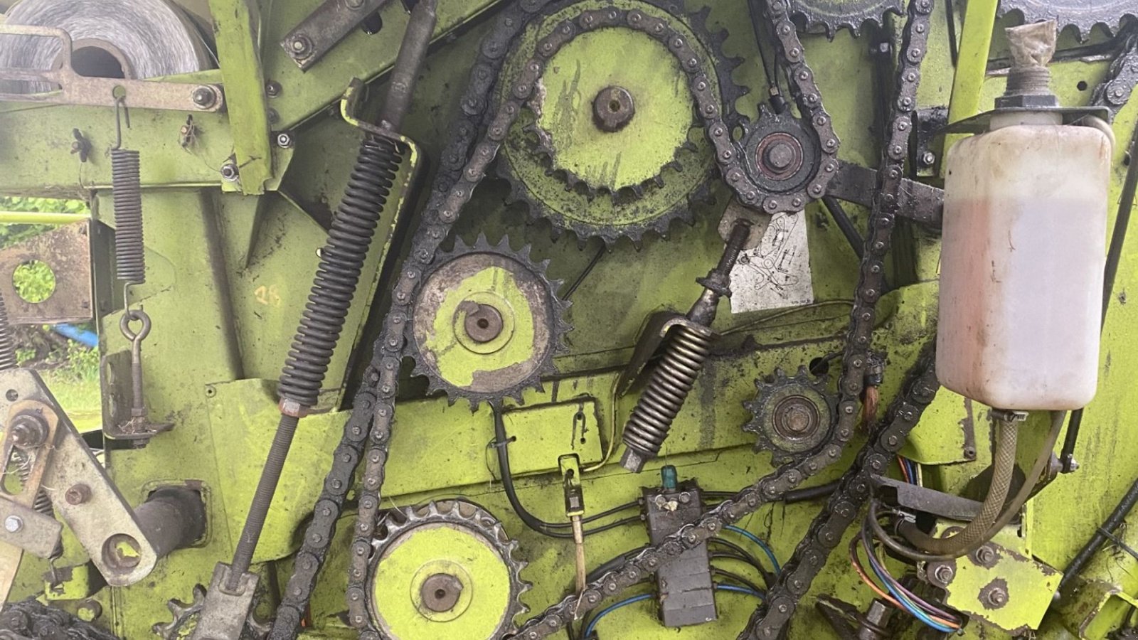 Rundballenpresse типа CLAAS ROLLANT 255 RC UNIWRAP, Gebrauchtmaschine в øster ulslev (Фотография 12)