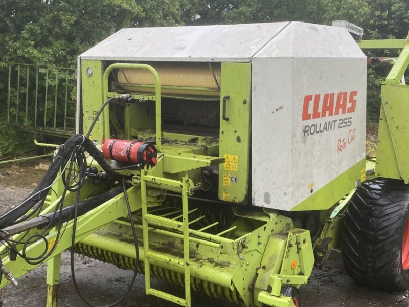 Rundballenpresse типа CLAAS ROLLANT 255 RC UNIWRAP, Gebrauchtmaschine в øster ulslev (Фотография 1)