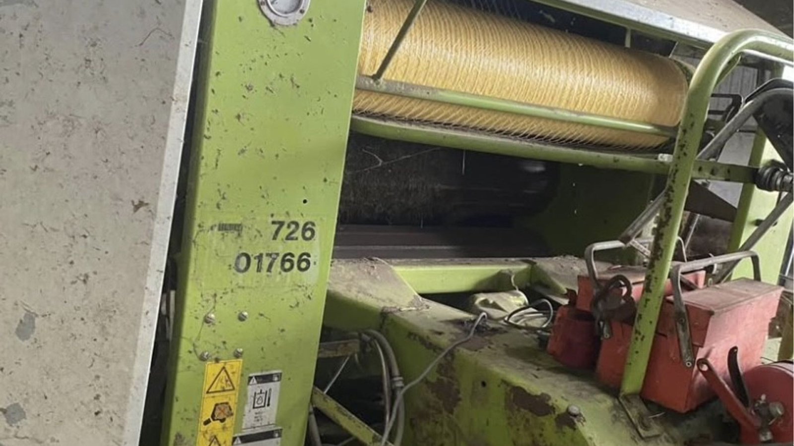 Rundballenpresse типа CLAAS ROLLANT 255 RC UNIWRAP, Gebrauchtmaschine в øster ulslev (Фотография 7)