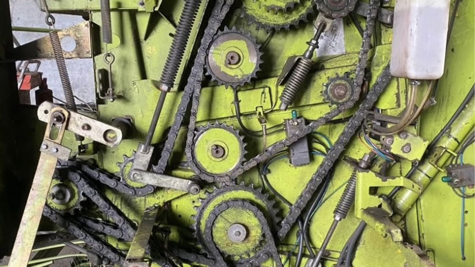 Rundballenpresse типа CLAAS ROLLANT 255 RC UNIWRAP, Gebrauchtmaschine в øster ulslev (Фотография 5)