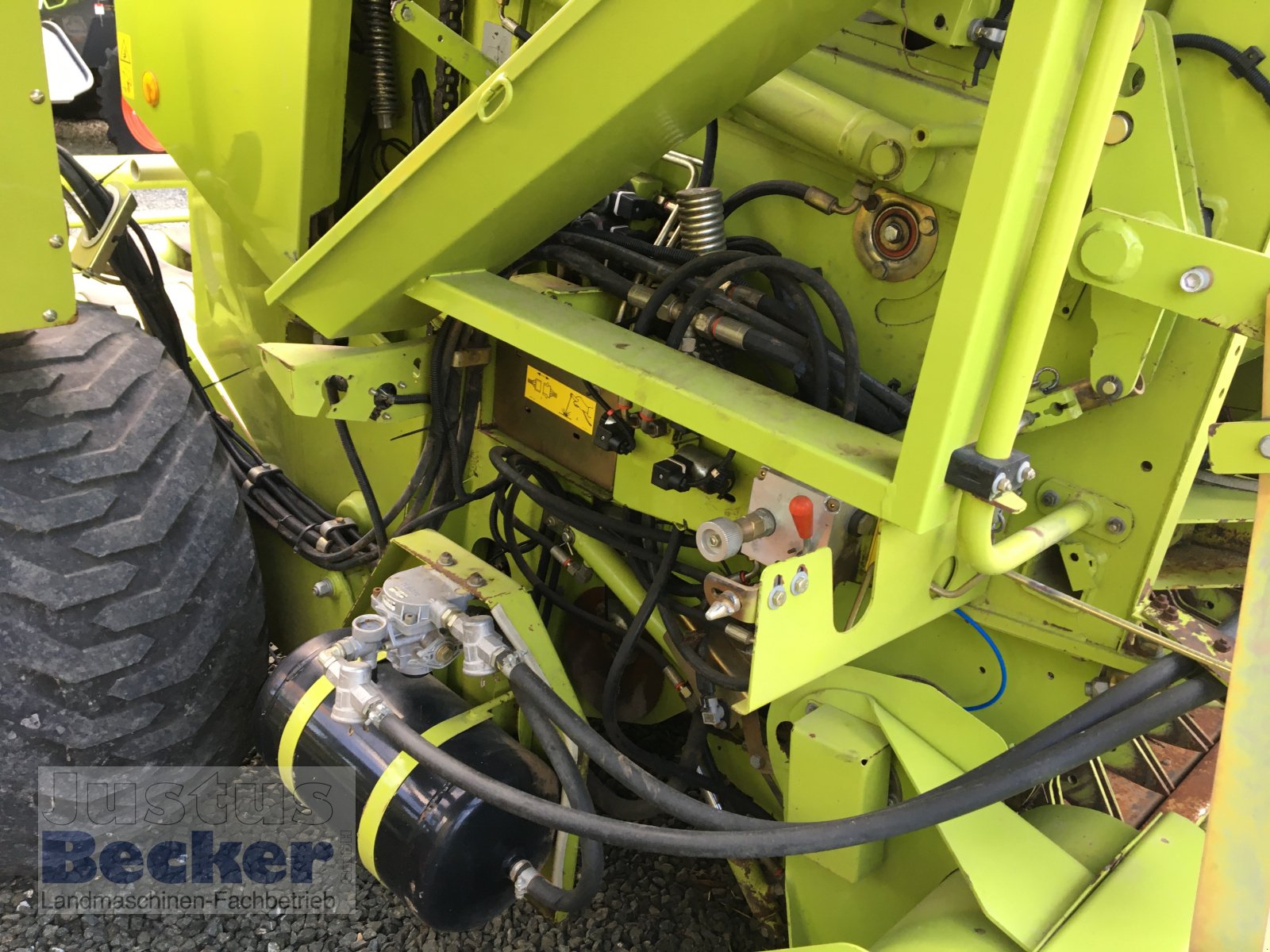 Rundballenpresse typu CLAAS Rollant 255 RC Uniwrap, Gebrauchtmaschine v Weimar-Niederwalgern (Obrázek 10)