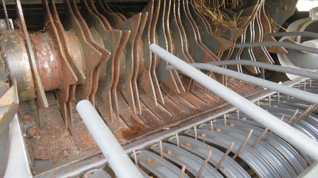 Rundballenpresse του τύπου CLAAS ROLLANT 340 RC, Gebrauchtmaschine σε MORLHON LE HAUT (Φωτογραφία 8)