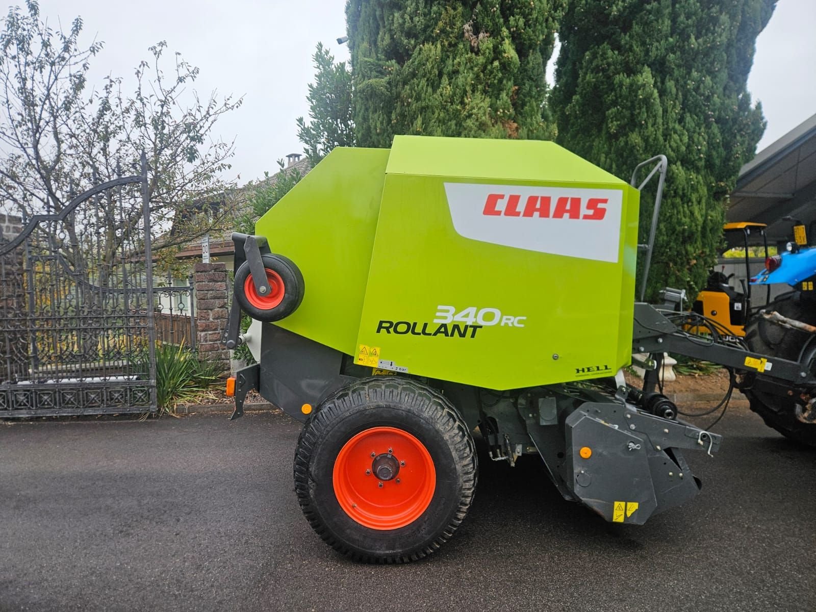 Rundballenpresse des Typs CLAAS Rollant 340RC - GZ2748, Gebrauchtmaschine in Eppan (BZ) (Bild 3)