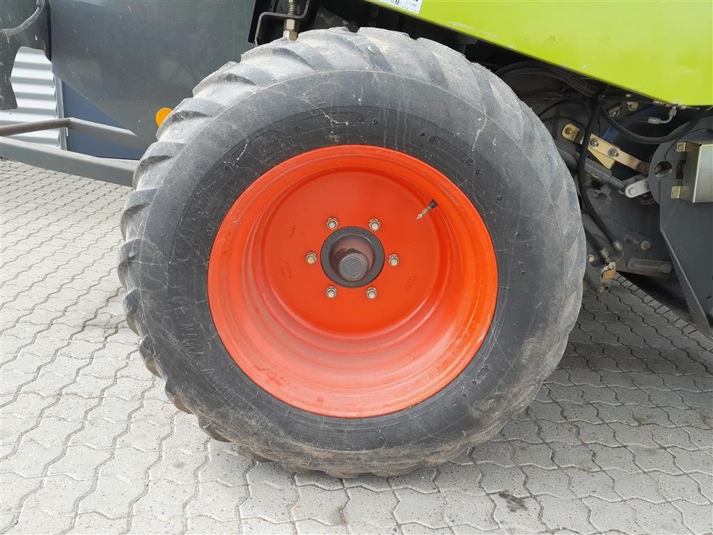 Rundballenpresse typu CLAAS ROLLANT 355, Gebrauchtmaschine v Horsens (Obrázek 11)