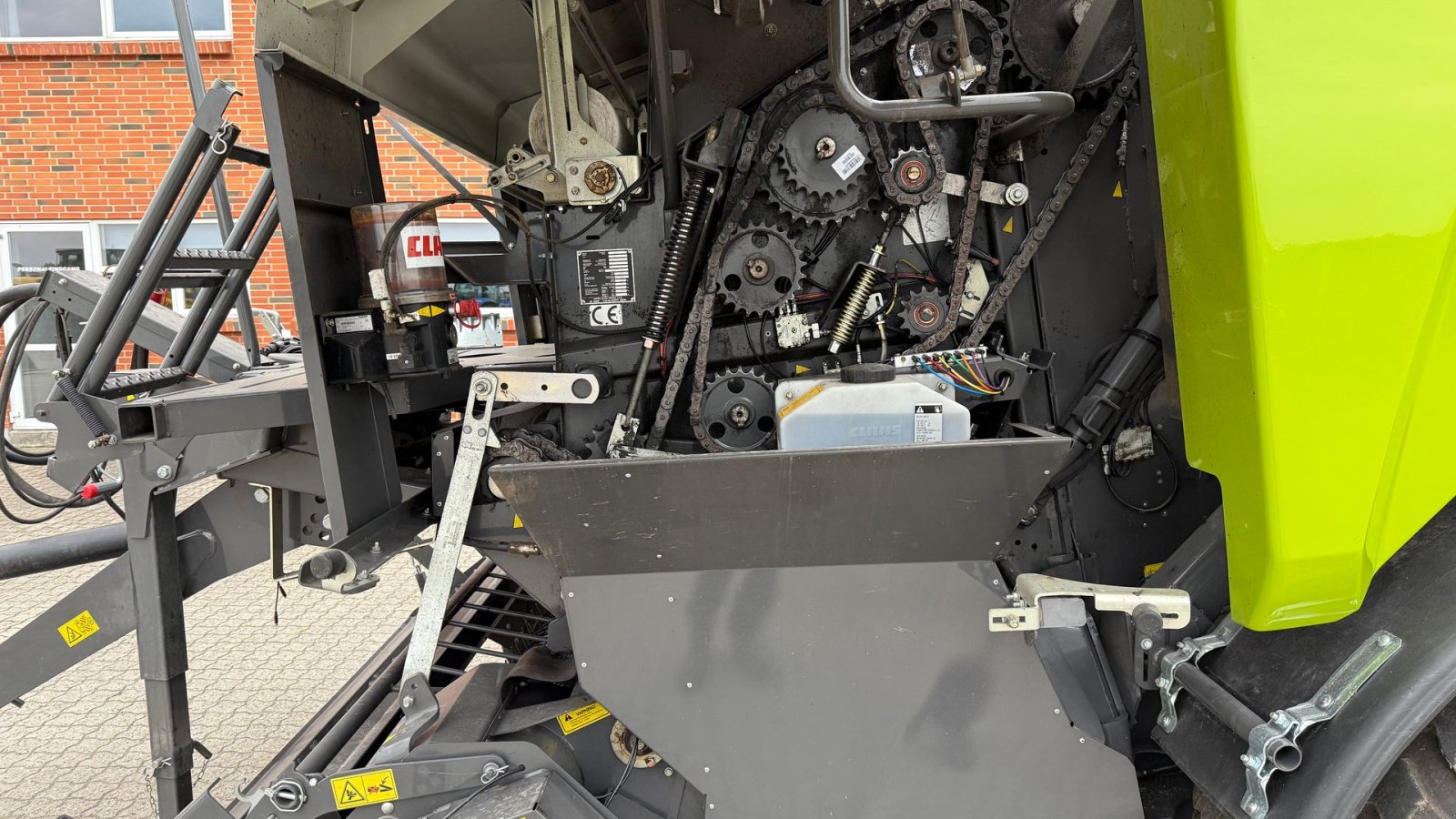 Rundballenpresse Türe ait CLAAS ROLLANT 455 RC UNIWRAP, Gebrauchtmaschine içinde Gjerlev J. (resim 16)