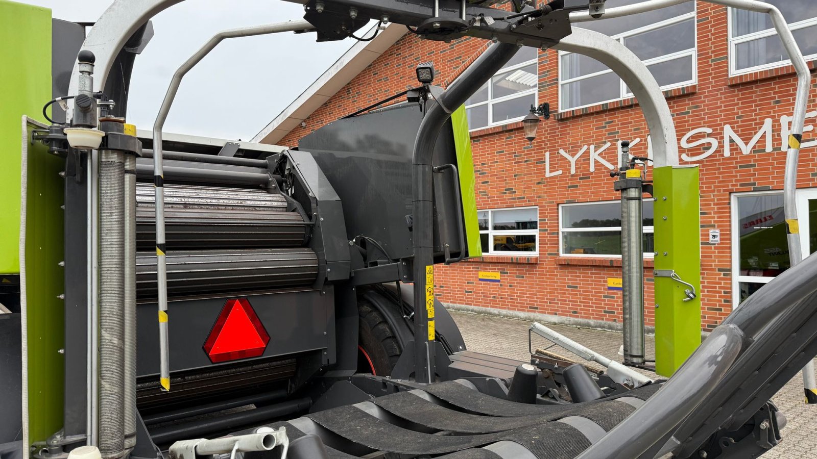 Rundballenpresse Türe ait CLAAS ROLLANT 455 RC UNIWRAP, Gebrauchtmaschine içinde Gjerlev J. (resim 9)