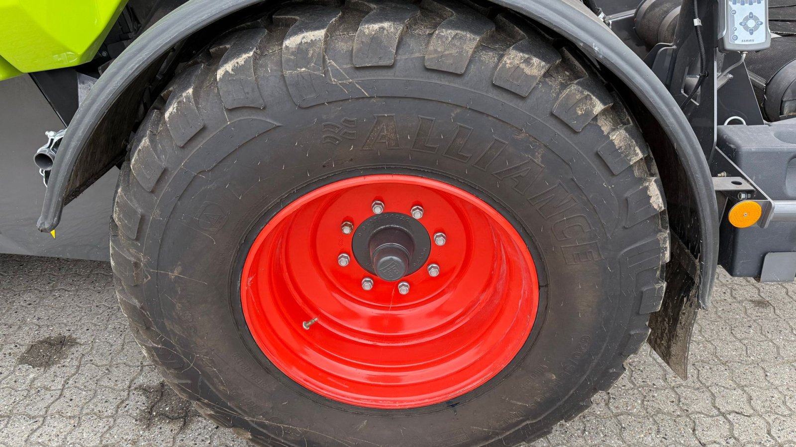 Rundballenpresse Türe ait CLAAS ROLLANT 455 RC UNIWRAP, Gebrauchtmaschine içinde Gjerlev J. (resim 12)