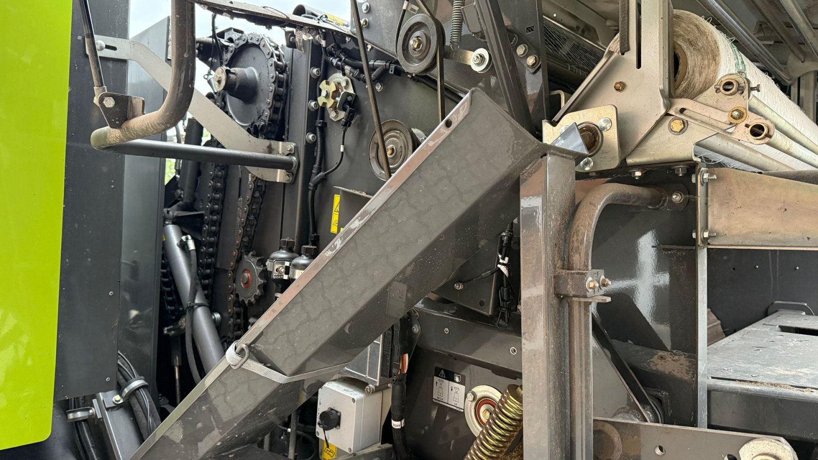 Rundballenpresse Türe ait CLAAS ROLLANT 455 RC UNIWRAP, Gebrauchtmaschine içinde Gjerlev J. (resim 18)