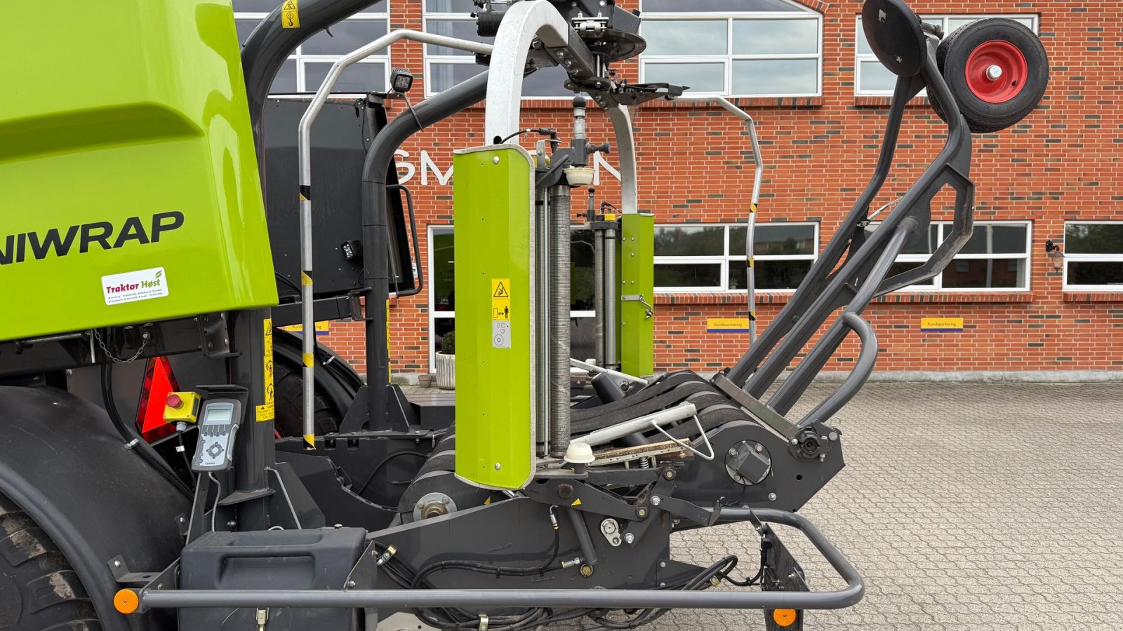 Rundballenpresse Türe ait CLAAS ROLLANT 455 RC UNIWRAP, Gebrauchtmaschine içinde Gjerlev J. (resim 10)