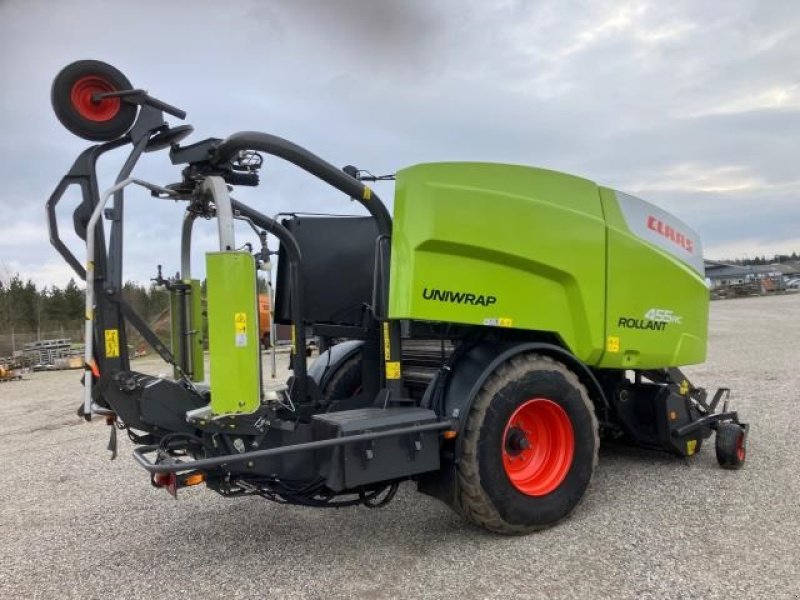 Rundballenpresse des Typs CLAAS ROLLANT 455 UNIWARP, Gebrauchtmaschine in Tim (Bild 3)