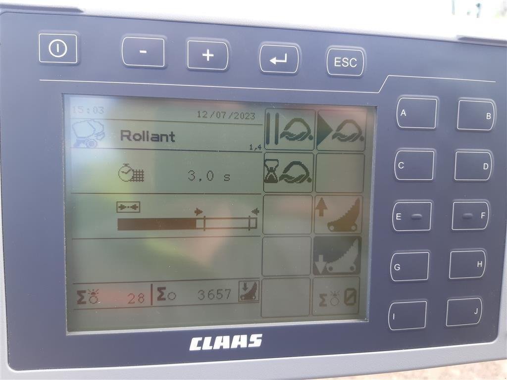 Rundballenpresse a típus CLAAS Rollant 520 RC, Gebrauchtmaschine ekkor: Grimma (Kép 21)
