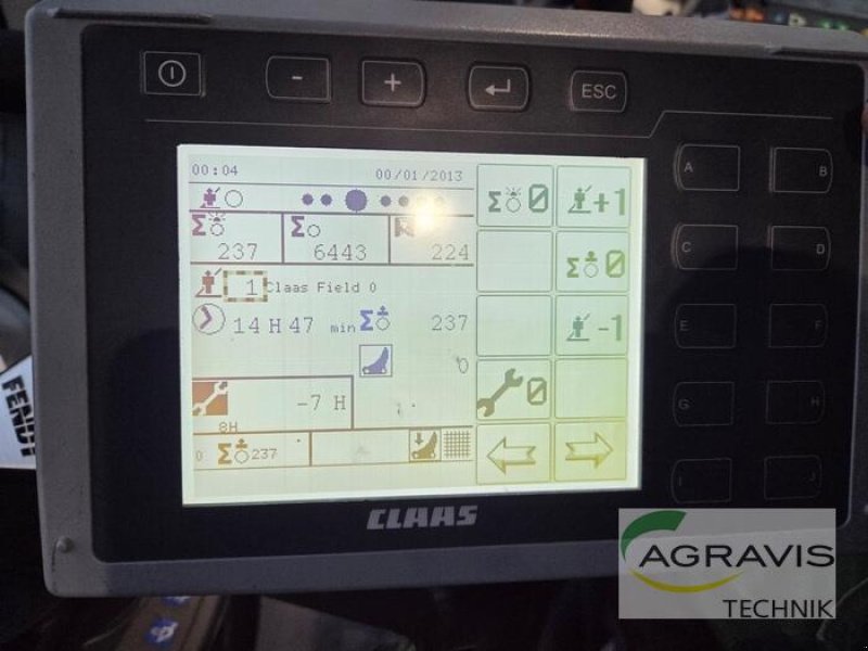 Rundballenpresse типа CLAAS ROLLANT 520 RC, Gebrauchtmaschine в Calbe / Saale (Фотография 16)