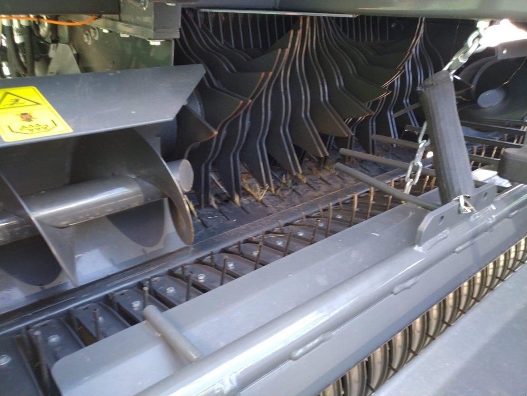 Rundballenpresse типа CLAAS Rollant 520 RC, Gebrauchtmaschine в Liebenwalde (Фотография 14)