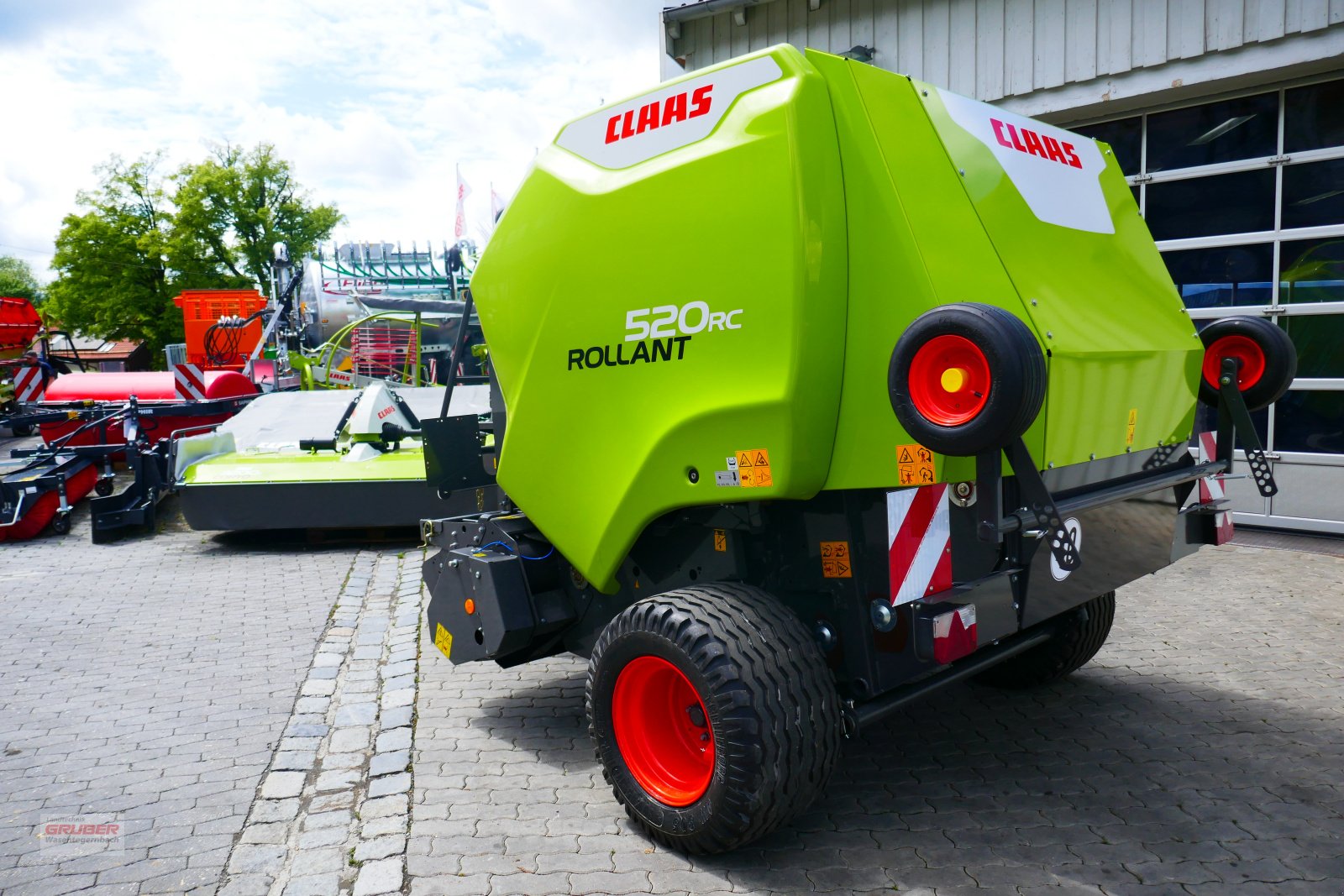 Rundballenpresse des Typs CLAAS ROLLANT 520 RC, Neumaschine in Dorfen (Bild 2)