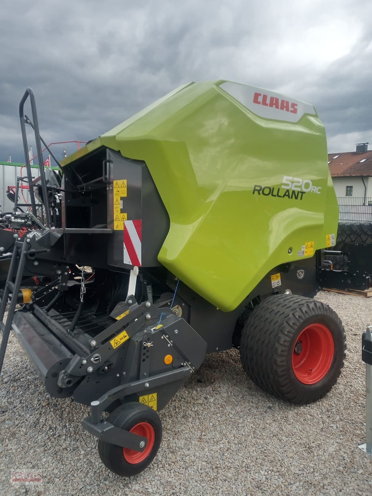 Rundballenpresse van het type CLAAS ROLLANT 520 RC, Neumaschine in Geiersthal (Foto 1)