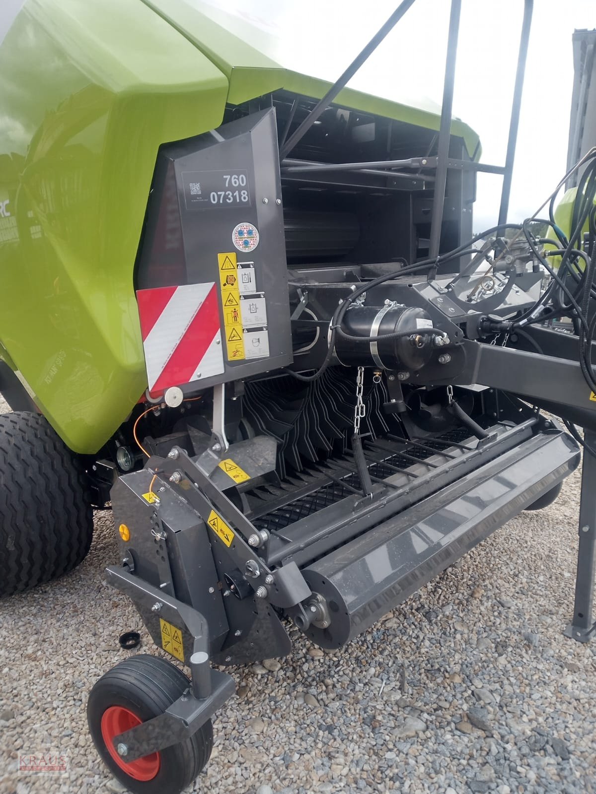 Rundballenpresse van het type CLAAS ROLLANT 520 RC, Neumaschine in Geiersthal (Foto 2)