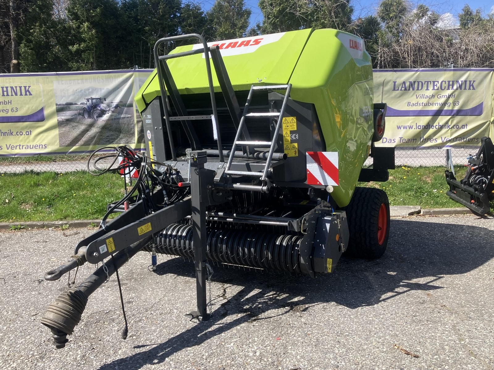 Rundballenpresse типа CLAAS ROLLANT 520 RC, Gebrauchtmaschine в Villach (Фотография 2)
