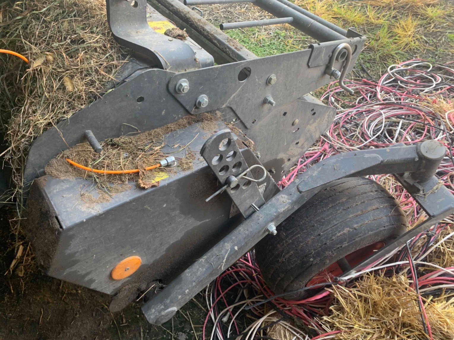 Rundballenpresse typu CLAAS ROLLANT 520 RF, Gebrauchtmaschine v ORLEIX (Obrázek 2)