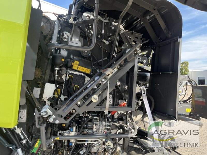 Rundballenpresse des Typs CLAAS ROLLANT 630 RC UNIWRAP, Vorführmaschine in Alpen (Bild 17)