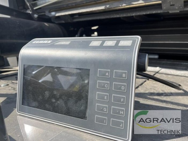 Rundballenpresse des Typs CLAAS ROLLANT 630 RC UNIWRAP, Vorführmaschine in Alpen (Bild 9)