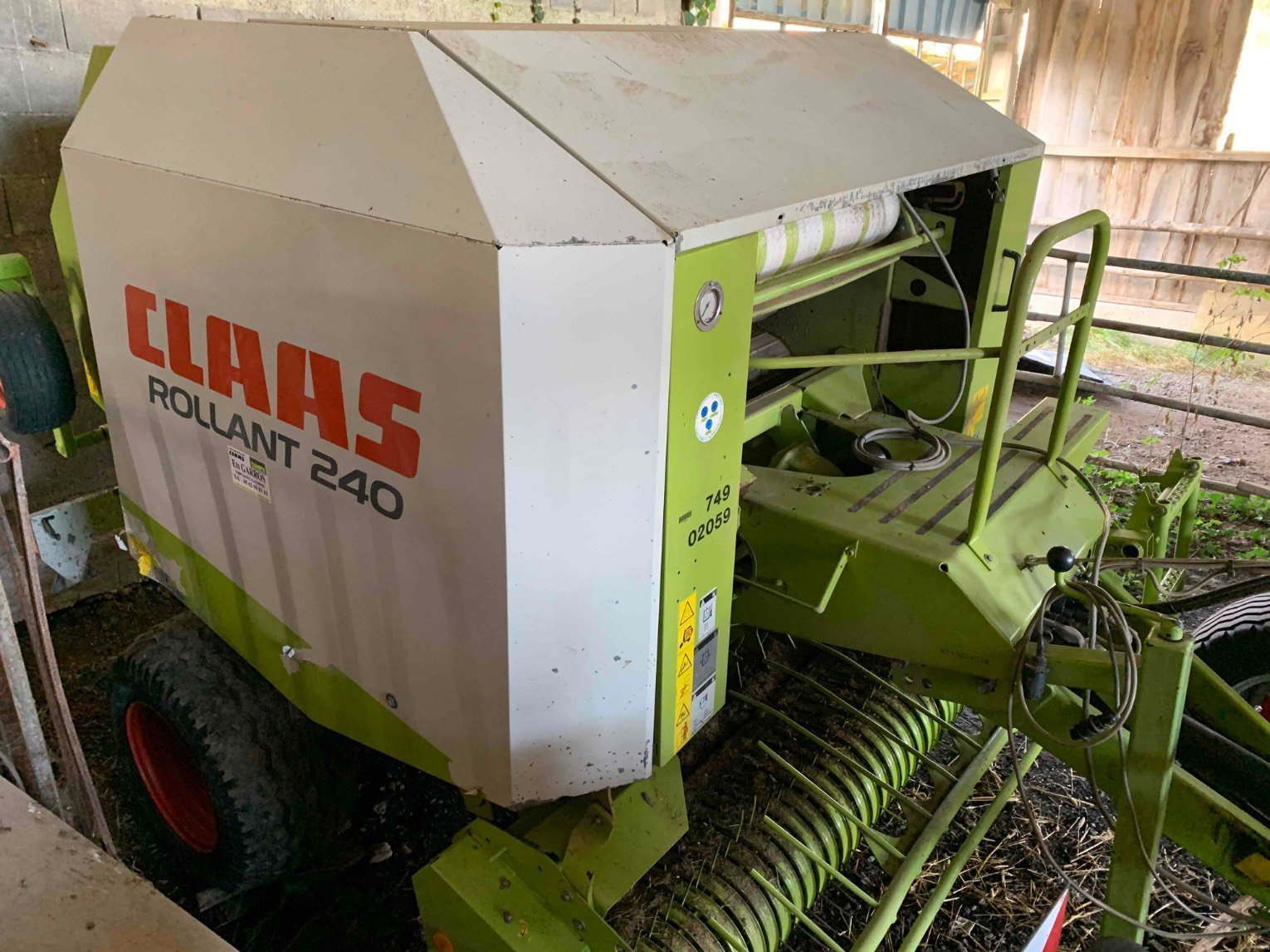 Rundballenpresse a típus CLAAS ROLLANT240, Gebrauchtmaschine ekkor: ORLEIX (Kép 2)