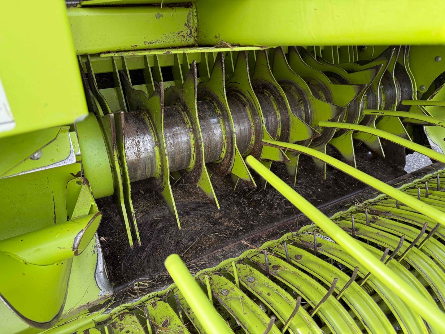 Rundballenpresse vrste CLAAS ROLLANT240, Gebrauchtmaschine v ST ELIX THEUX (Slika 9)