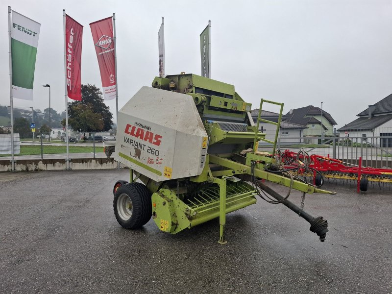 Rundballenpresse des Typs CLAAS Variant 260 Roto Cut, Gebrauchtmaschine in Saxen (Bild 1)