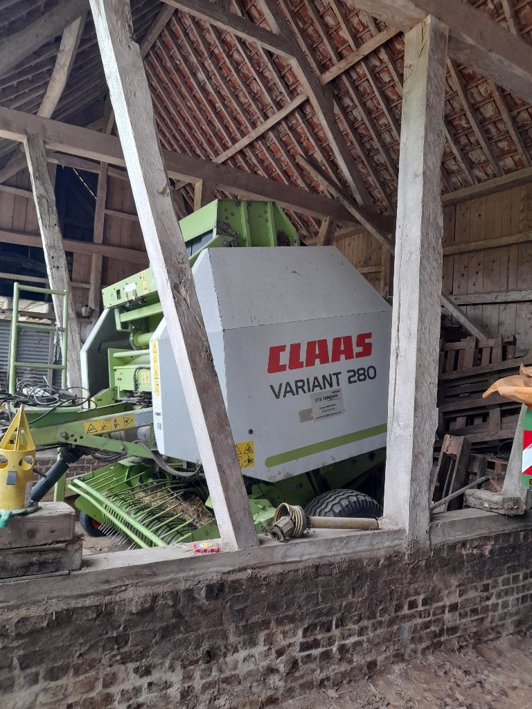 Rundballenpresse del tipo CLAAS Variant 280, Gebrauchtmaschine en Neufchâtel-en-Bray (Imagen 1)