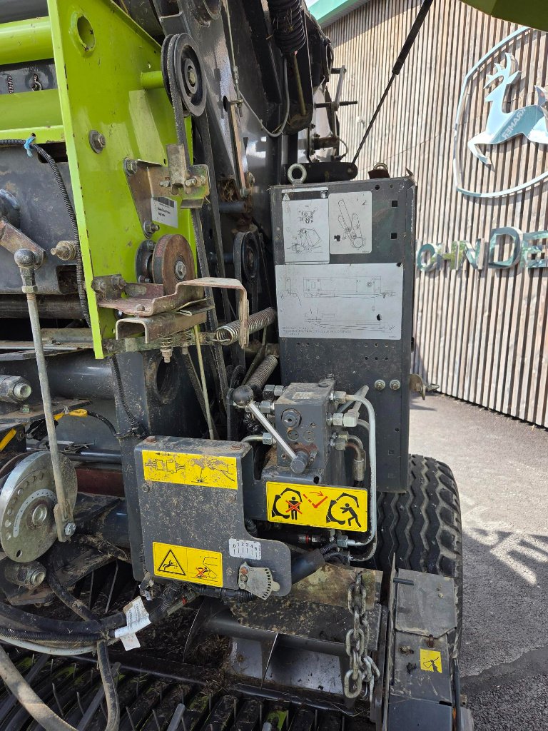 Rundballenpresse типа CLAAS Variant 350, Gebrauchtmaschine в BRECEY (Фотография 10)