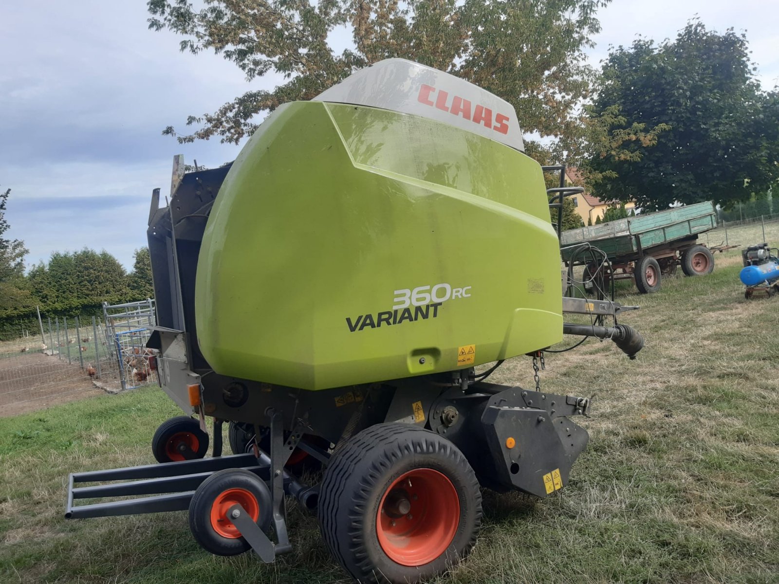 Rundballenpresse del tipo CLAAS Variant 360 RC, Gebrauchtmaschine In Weißenfels OT Wengelsdorf (Immagine 1)