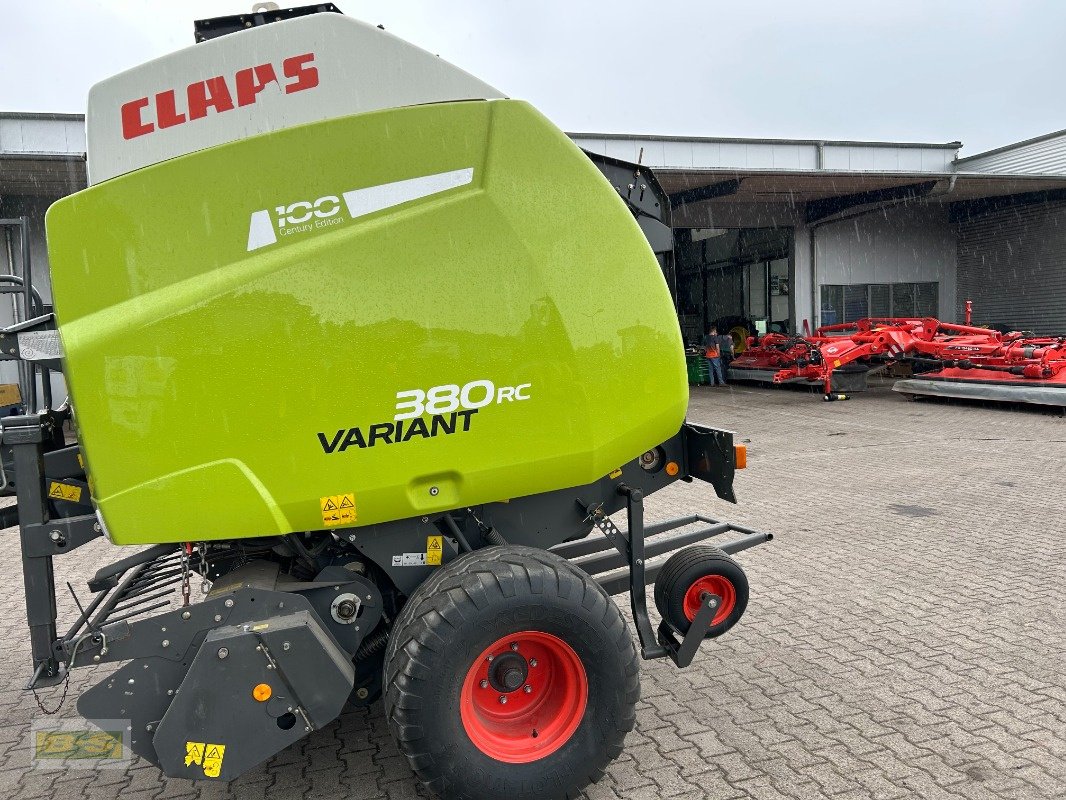 Rundballenpresse типа CLAAS VARIANT 380 RC, Gebrauchtmaschine в Grabow (Фотография 1)