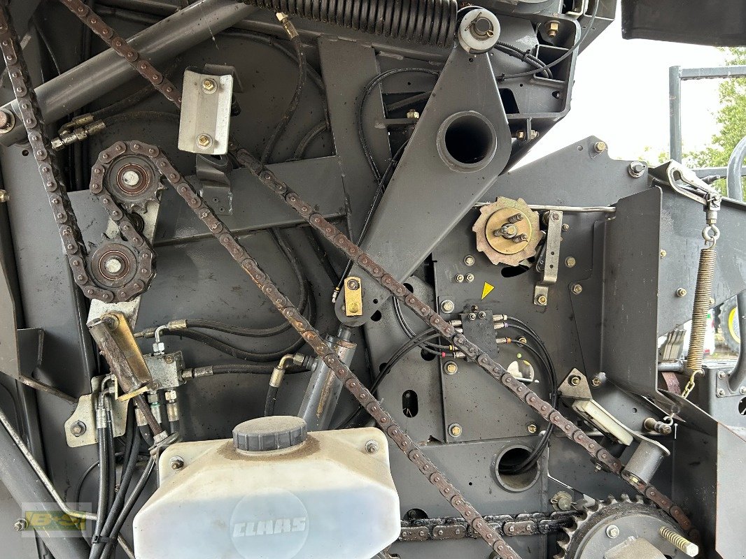 Rundballenpresse типа CLAAS VARIANT 380 RC, Gebrauchtmaschine в Grabow (Фотография 11)