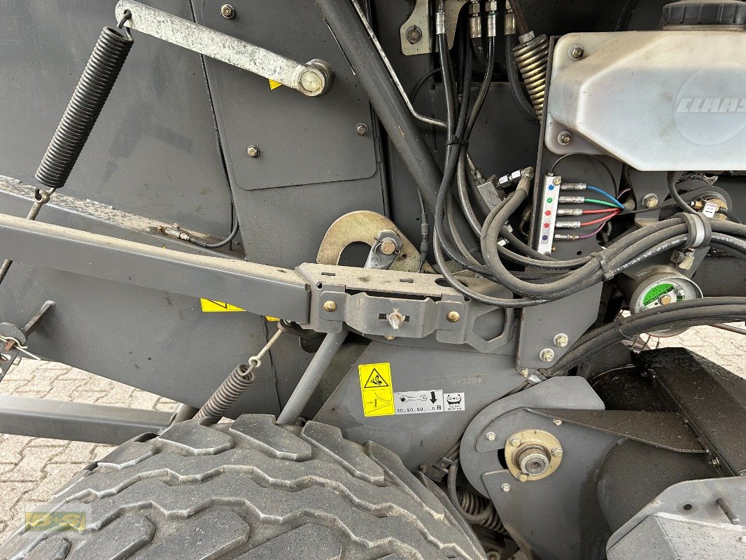 Rundballenpresse типа CLAAS VARIANT 380 RC, Gebrauchtmaschine в Grabow (Фотография 13)