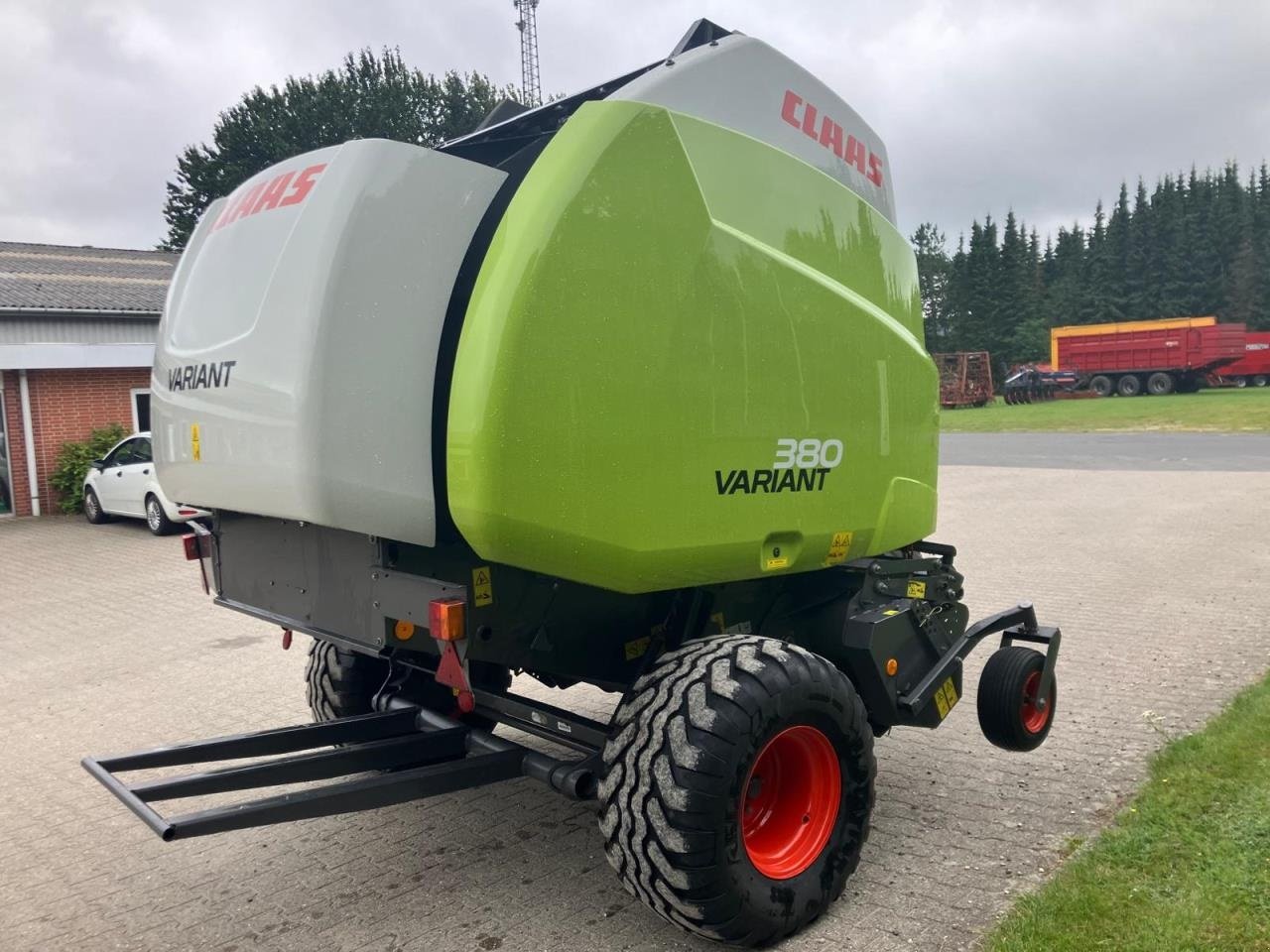 Rundballenpresse типа CLAAS VARIANT 380RF-PRO, Gebrauchtmaschine в Tim (Фотография 4)