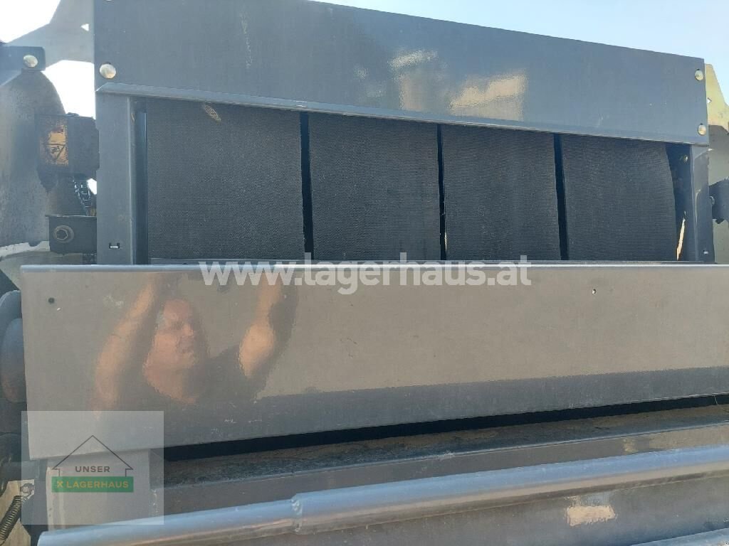 Rundballenpresse tip CLAAS VARIANT 385 RC, Gebrauchtmaschine in Haag (Poză 5)