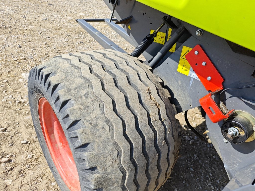 Rundballenpresse del tipo CLAAS Variant 460 rf, Gebrauchtmaschine In MORLHON LE HAUT (Immagine 9)