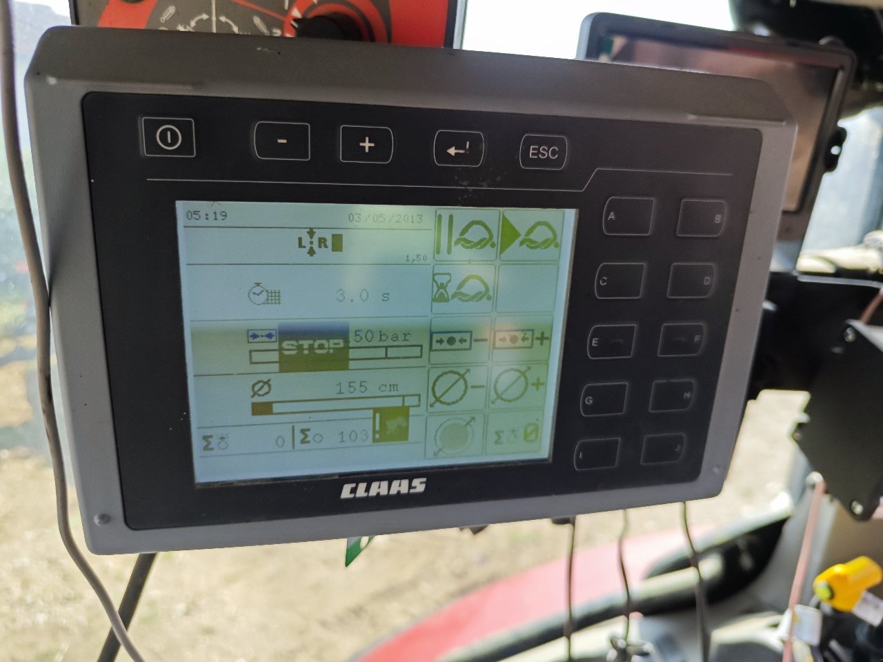 Rundballenpresse del tipo CLAAS Variant 460 rf, Gebrauchtmaschine In MORLHON LE HAUT (Immagine 11)