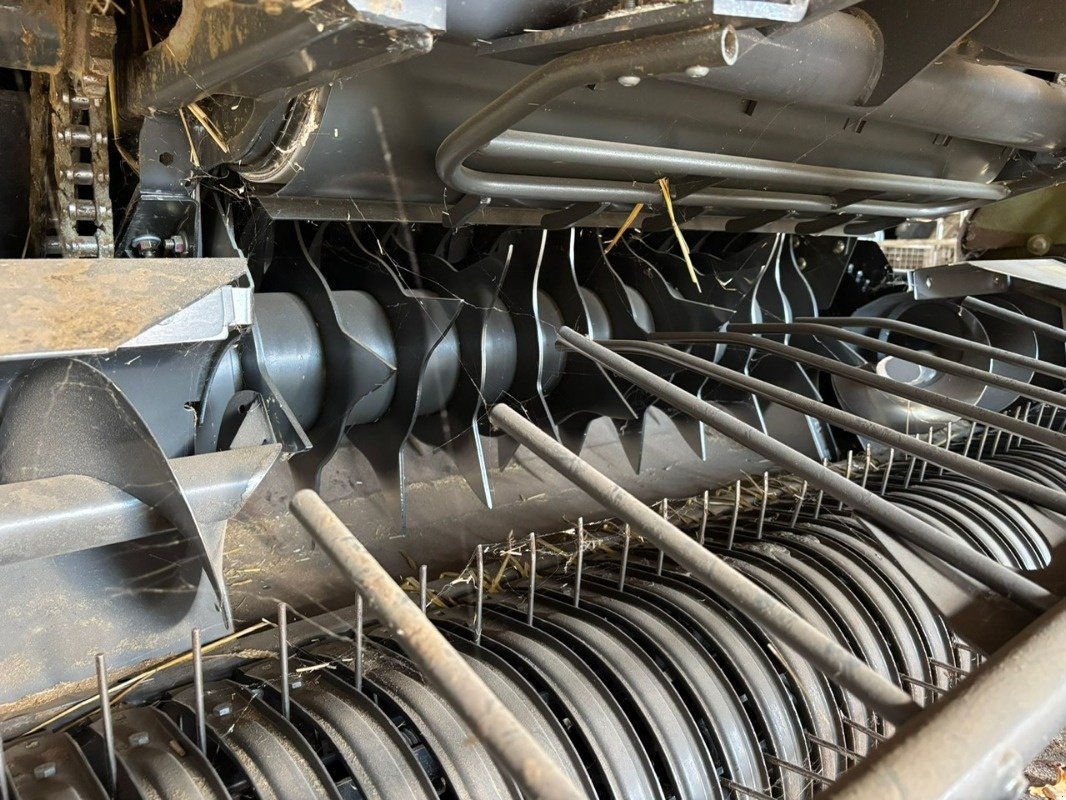 Rundballenpresse des Typs CLAAS Variant 470, Gebrauchtmaschine in Ebeleben (Bild 2)