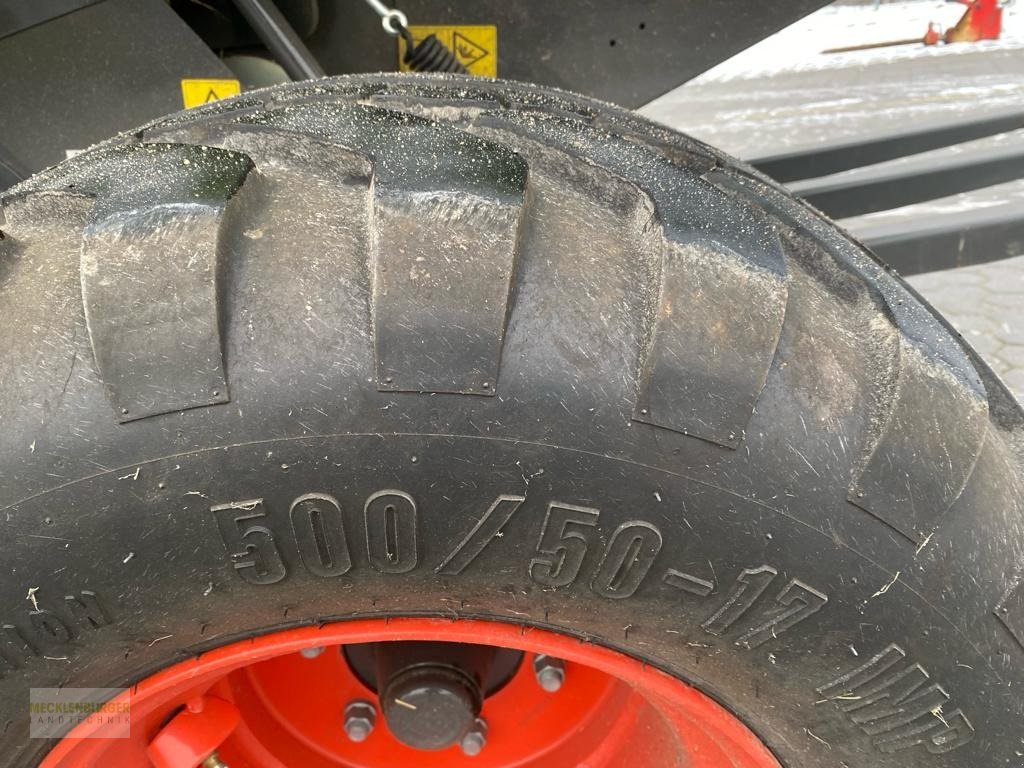 Rundballenpresse del tipo CLAAS Variant 480 RC PRO, Gebrauchtmaschine In Mühlengeez (Immagine 6)