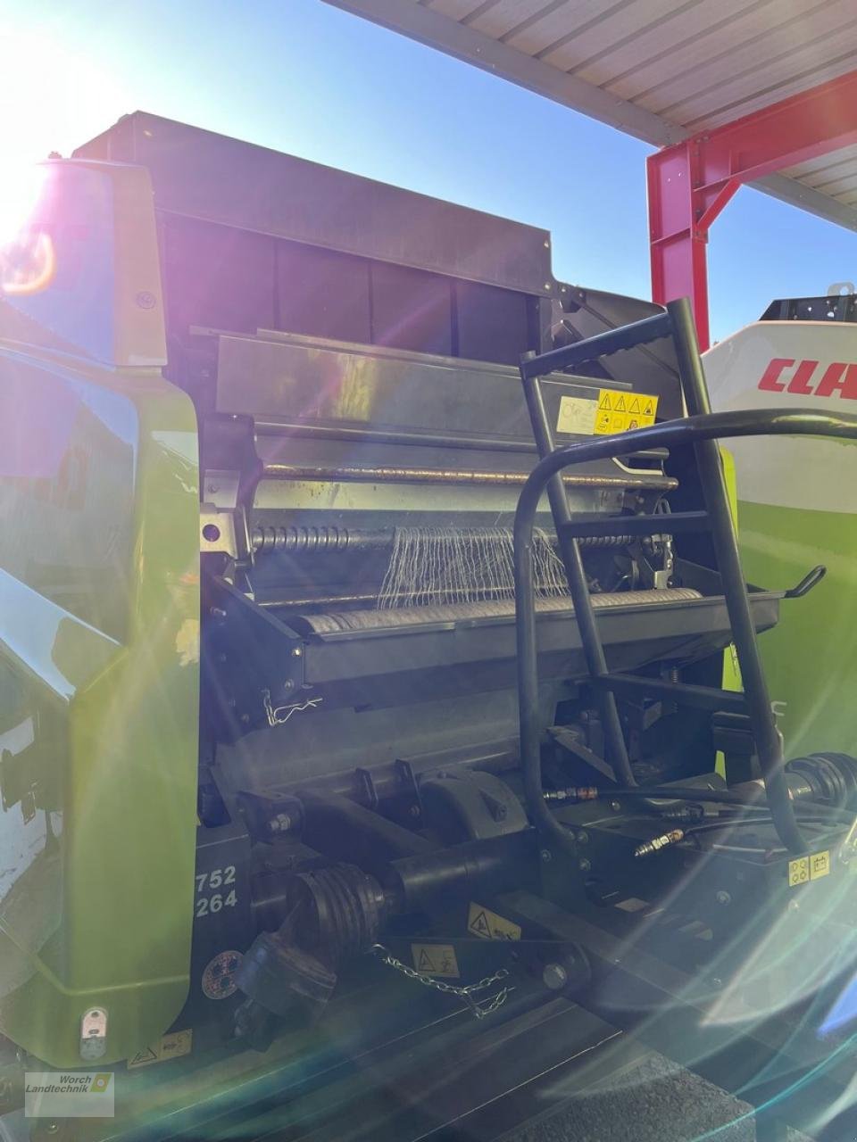 Rundballenpresse des Typs CLAAS Variant 480 RC Pro, Mietmaschine in Schora (Bild 3)