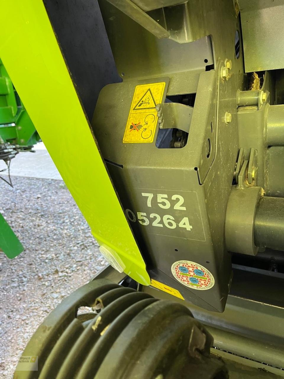 Rundballenpresse des Typs CLAAS Variant 480 RC Pro, Mietmaschine in Schora (Bild 7)