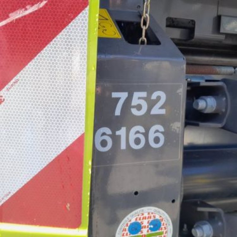 Rundballenpresse tip CLAAS VARIANT 480 RC, Gebrauchtmaschine in Belleville sur Meuse (Poză 2)