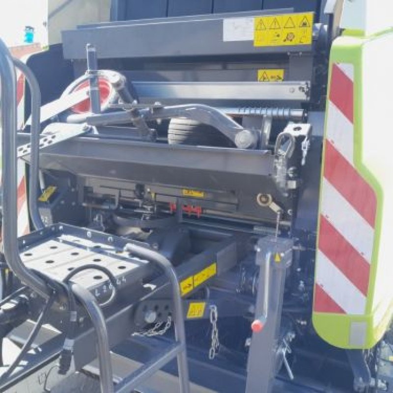 Rundballenpresse tip CLAAS VARIANT 480 RC, Gebrauchtmaschine in Belleville sur Meuse (Poză 5)
